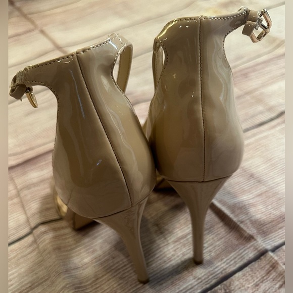 VGUC sz8.5 Michael by Michael Shannon “Angelica” heels - Picture 3 of 7